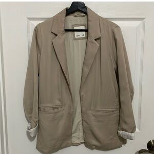 Abercrombie & Fitch women’s khaki blazer fall fashion career chic suit